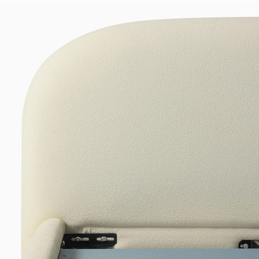 Renard Bouclé Bed - Exclusivia
