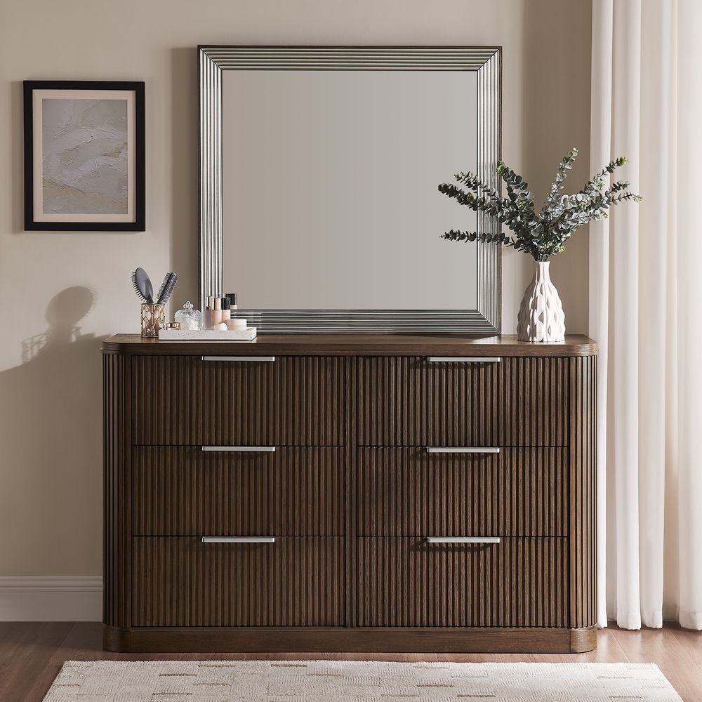 Toren 5 - Piece Fluted Bedroom Set - Exclusivia