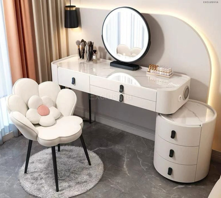 Vanity/Dressing Table