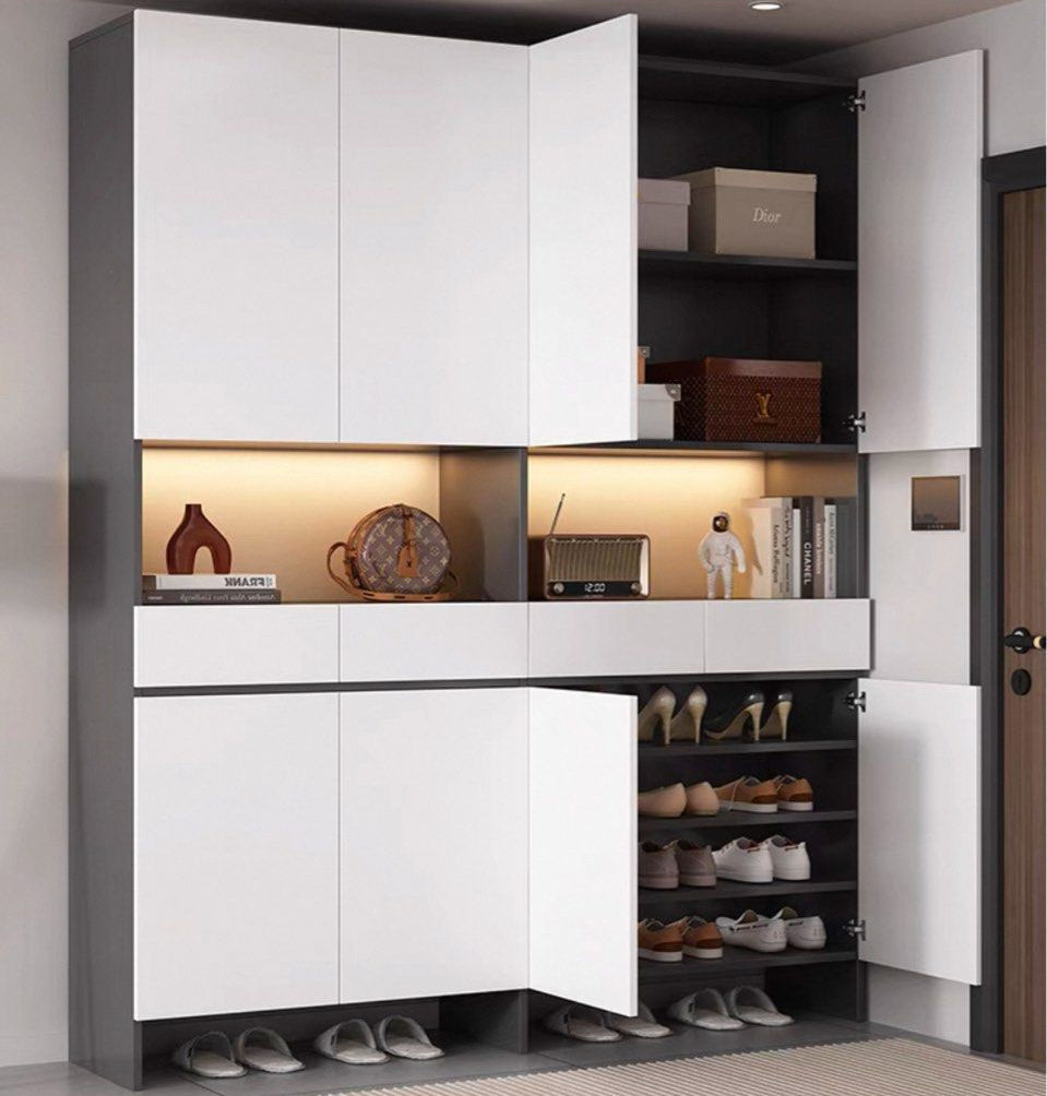 LYRAN Modern Shoe Cabinet
