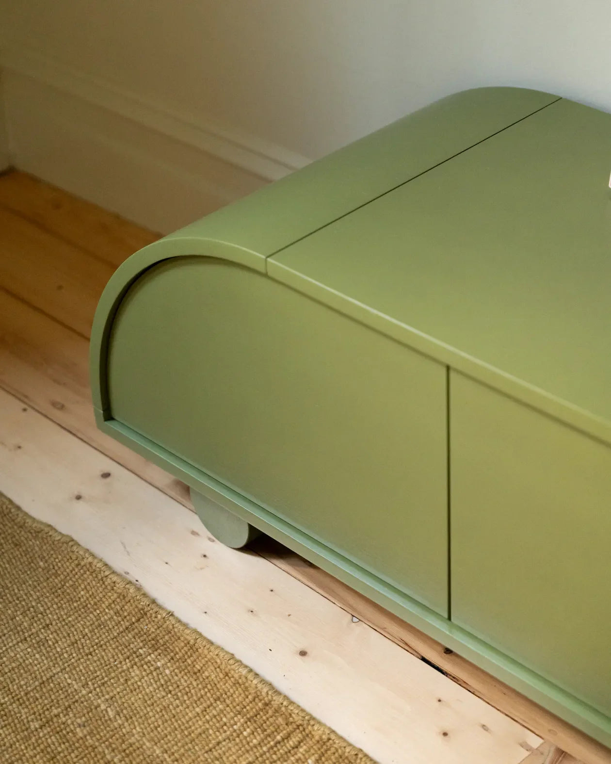 Mousen Entertainment Unit