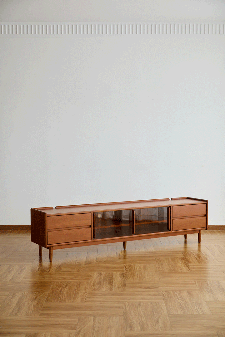 Retrova TV Console