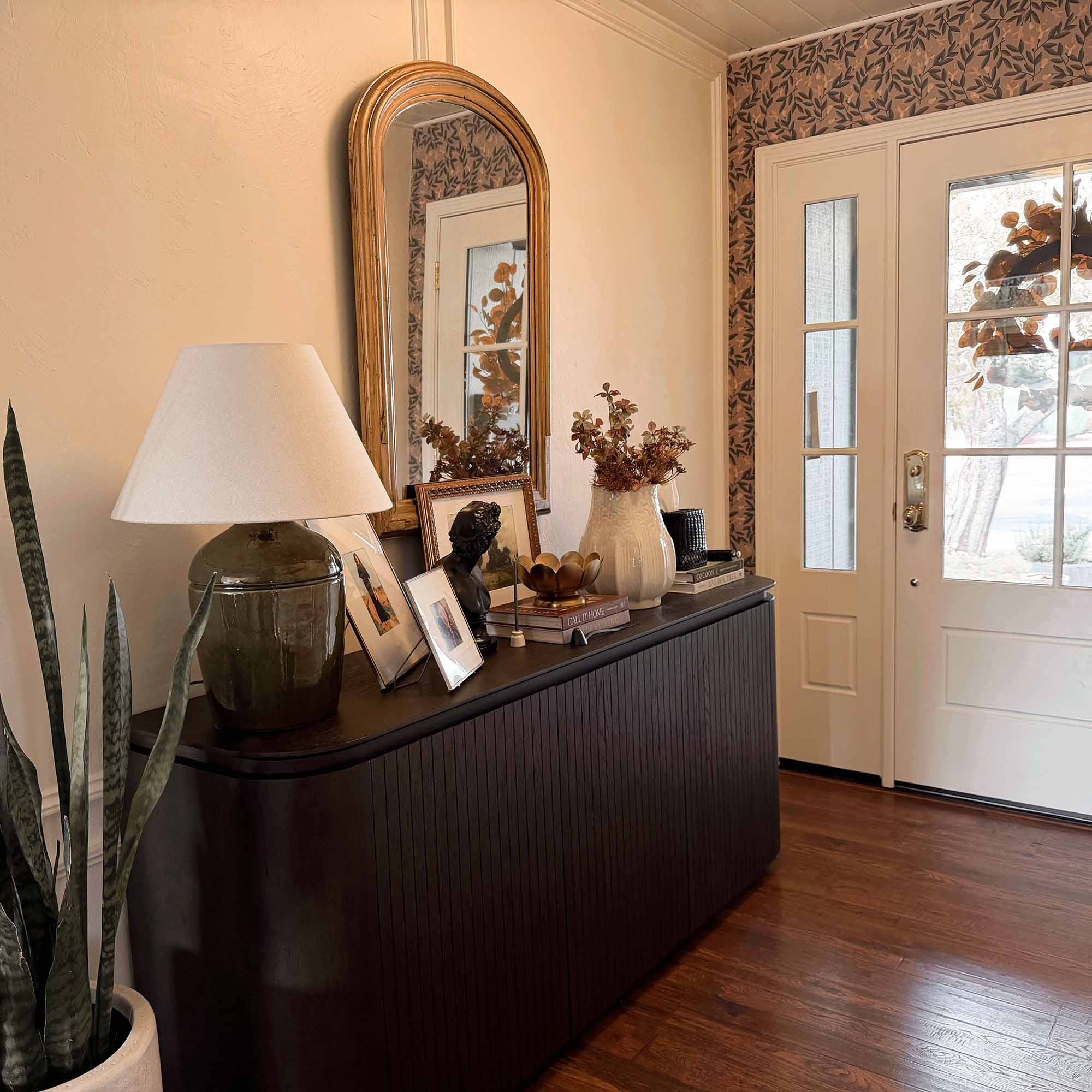 Elvar 180 cm Curved Sideboard