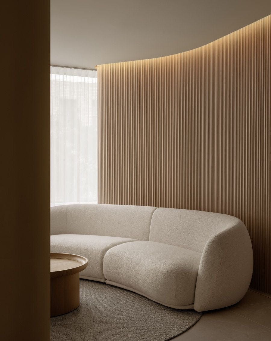 Gisla Performance Boucle Curve Sofa - Exclusivia
