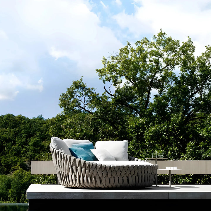 SOLARA Woven Outdoor Daybed
