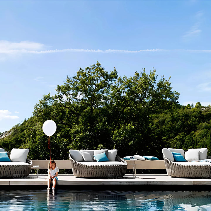 SOLARA Woven Outdoor Daybed