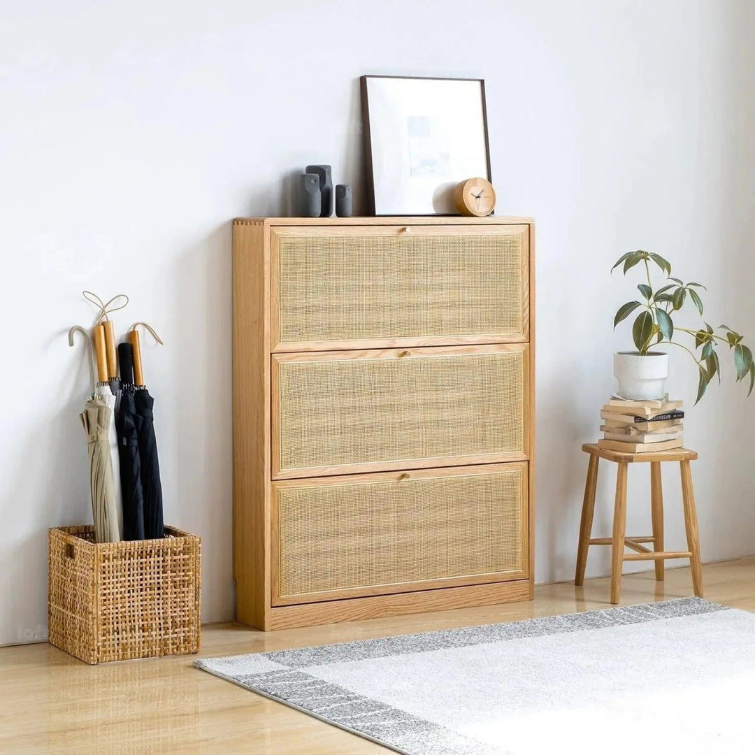 KALMAR Wood Shoe Cabinet - Exclusivia
