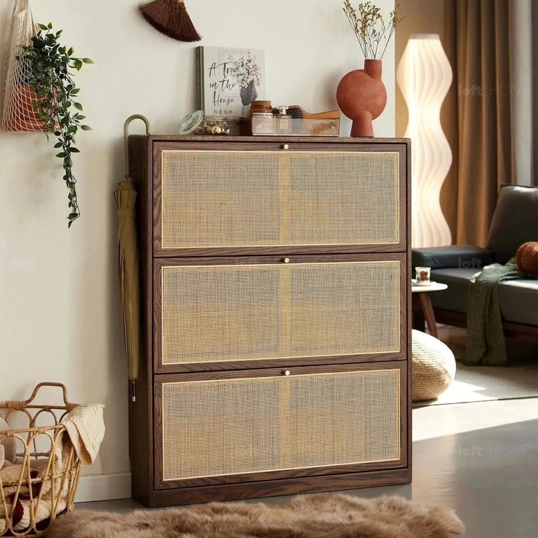 KALMAR Wood Shoe Cabinet - Exclusivia
