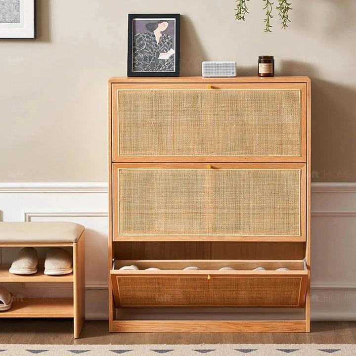 KALMAR Wood Shoe Cabinet - Exclusivia