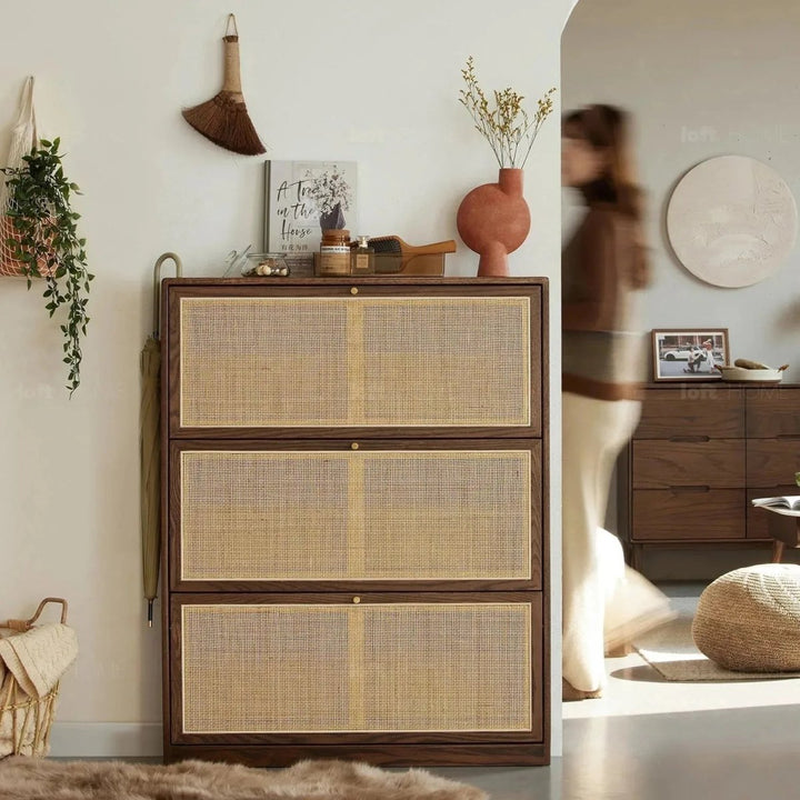 KALMAR Wood Shoe Cabinet - Exclusivia