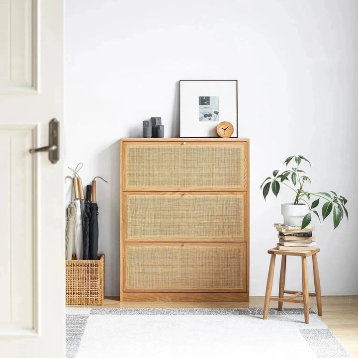 KALMAR Wood Shoe Cabinet - Exclusivia