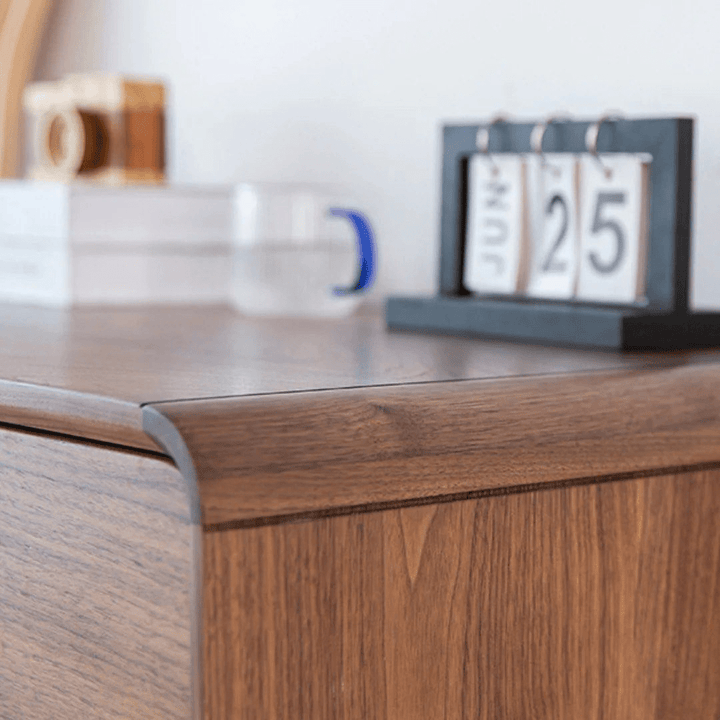 Leandro 8 Drawer Dresser - Exclusivia