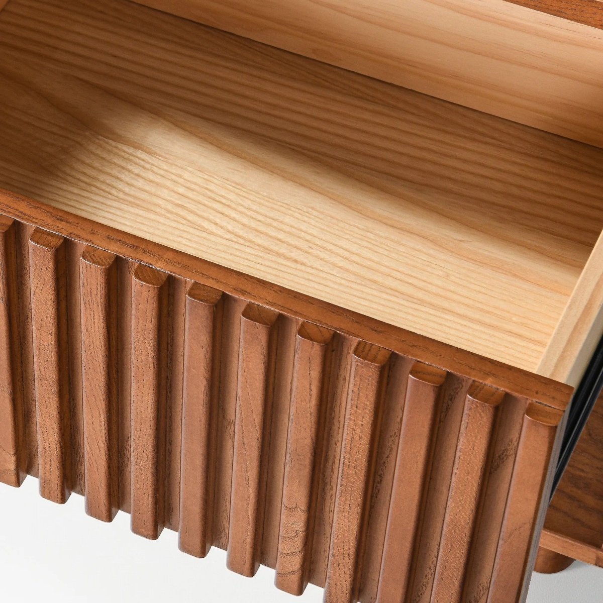 Liora Nightstand, 50cm - Exclusivia