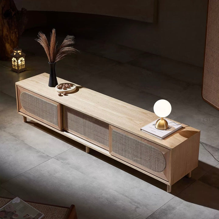 Osiris Vintage Media Console - Exclusivia