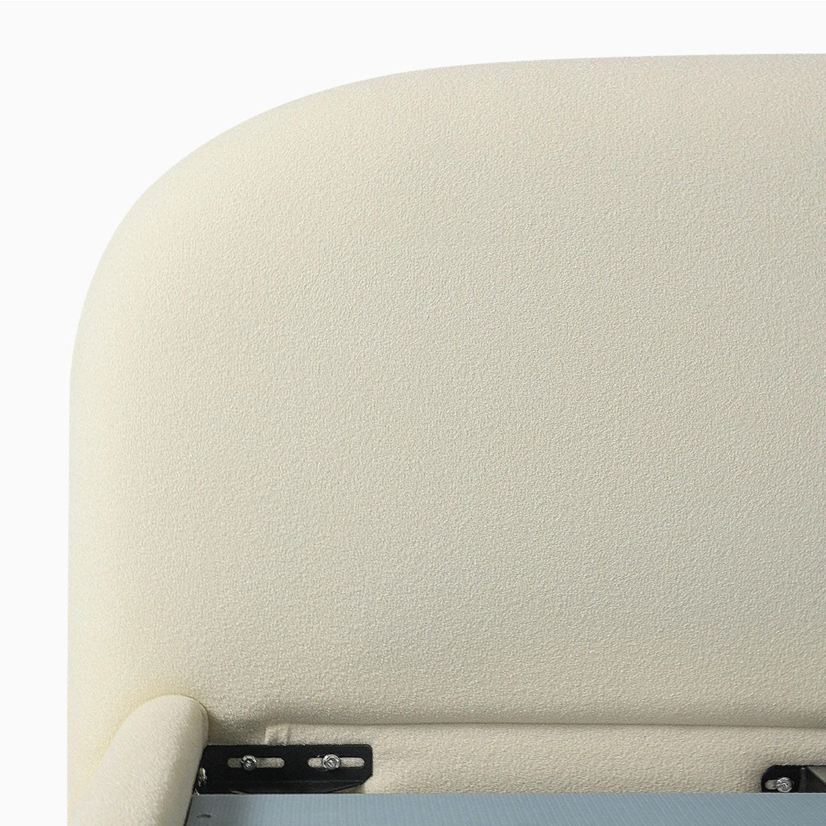 Renard Bouclé Bed - Exclusivia