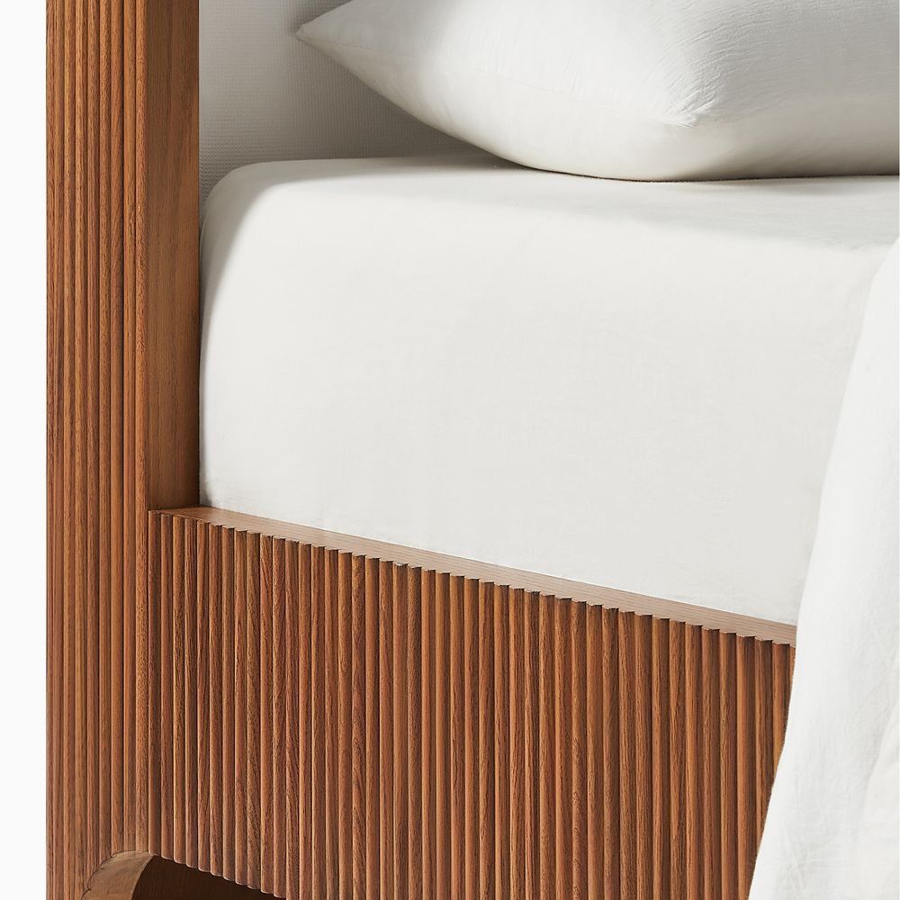 Runa Fluted Solid Oak Bed, Queen & King - Exclusivia