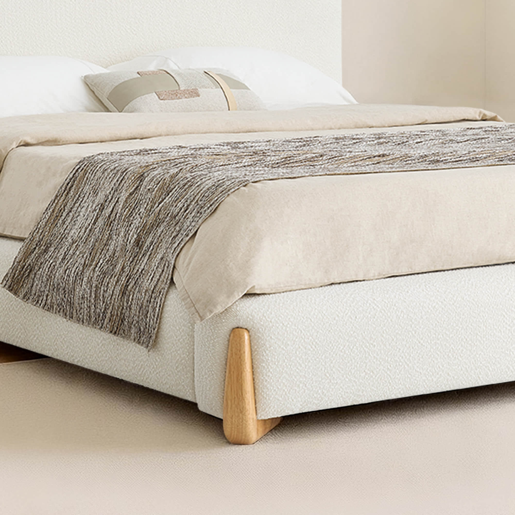 Tavelle Modern Platform Bed