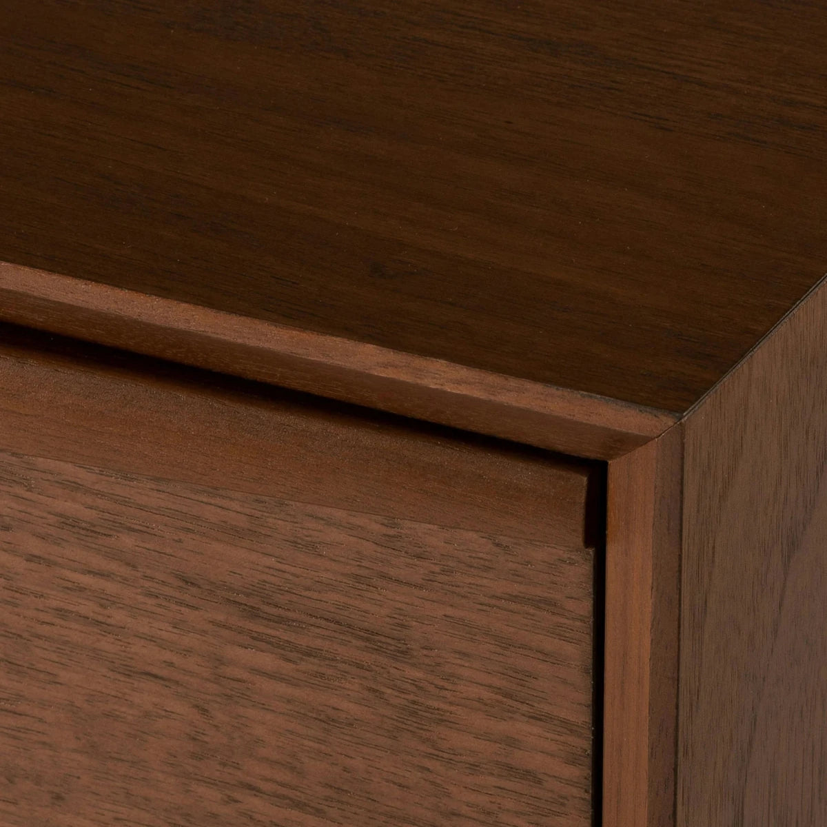 Soren Vale Chest - Exclusivia