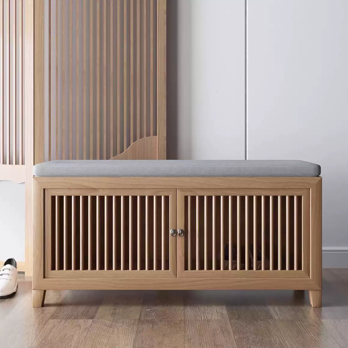 The Windsor Shoe Cabinet - Exclusivia