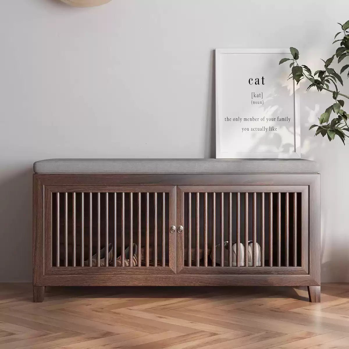 The Windsor Shoe Cabinet - Exclusivia