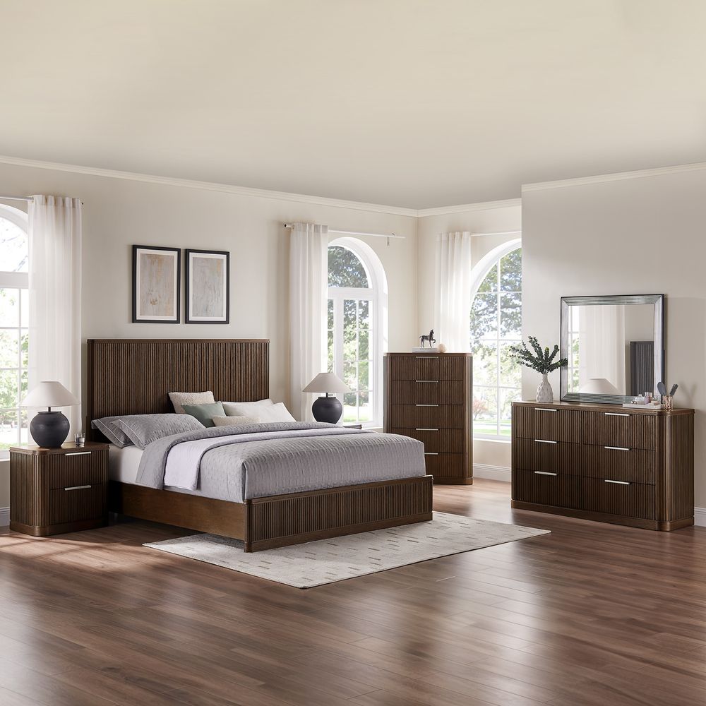 Toren 5 - Piece Fluted Bedroom Set - Exclusivia