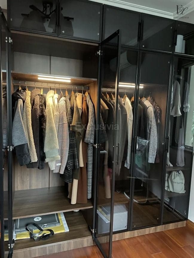 MICA Glass Wardrobe - Exclusivia